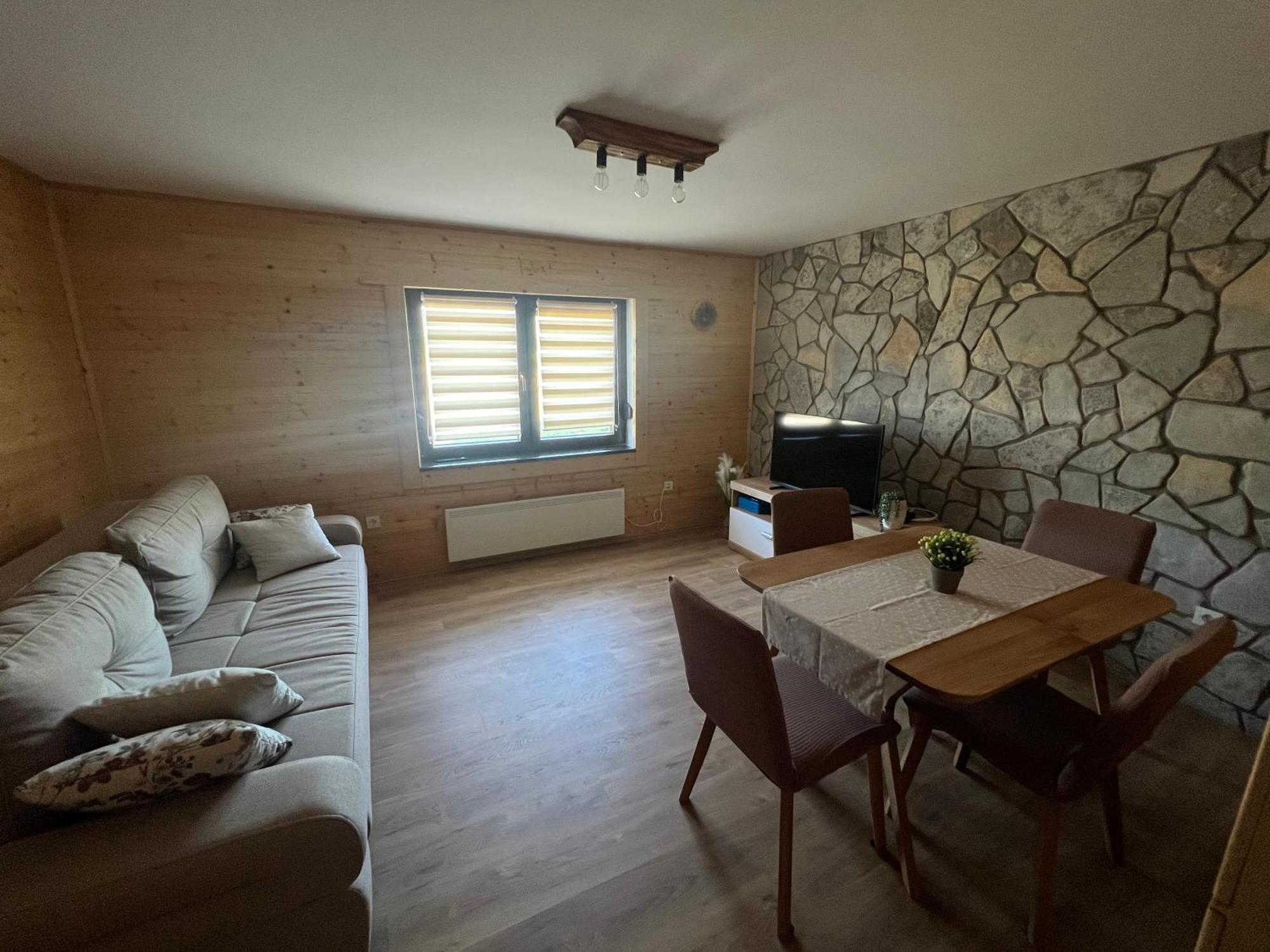 Zen Den Apartments Оточац Экстерьер фото