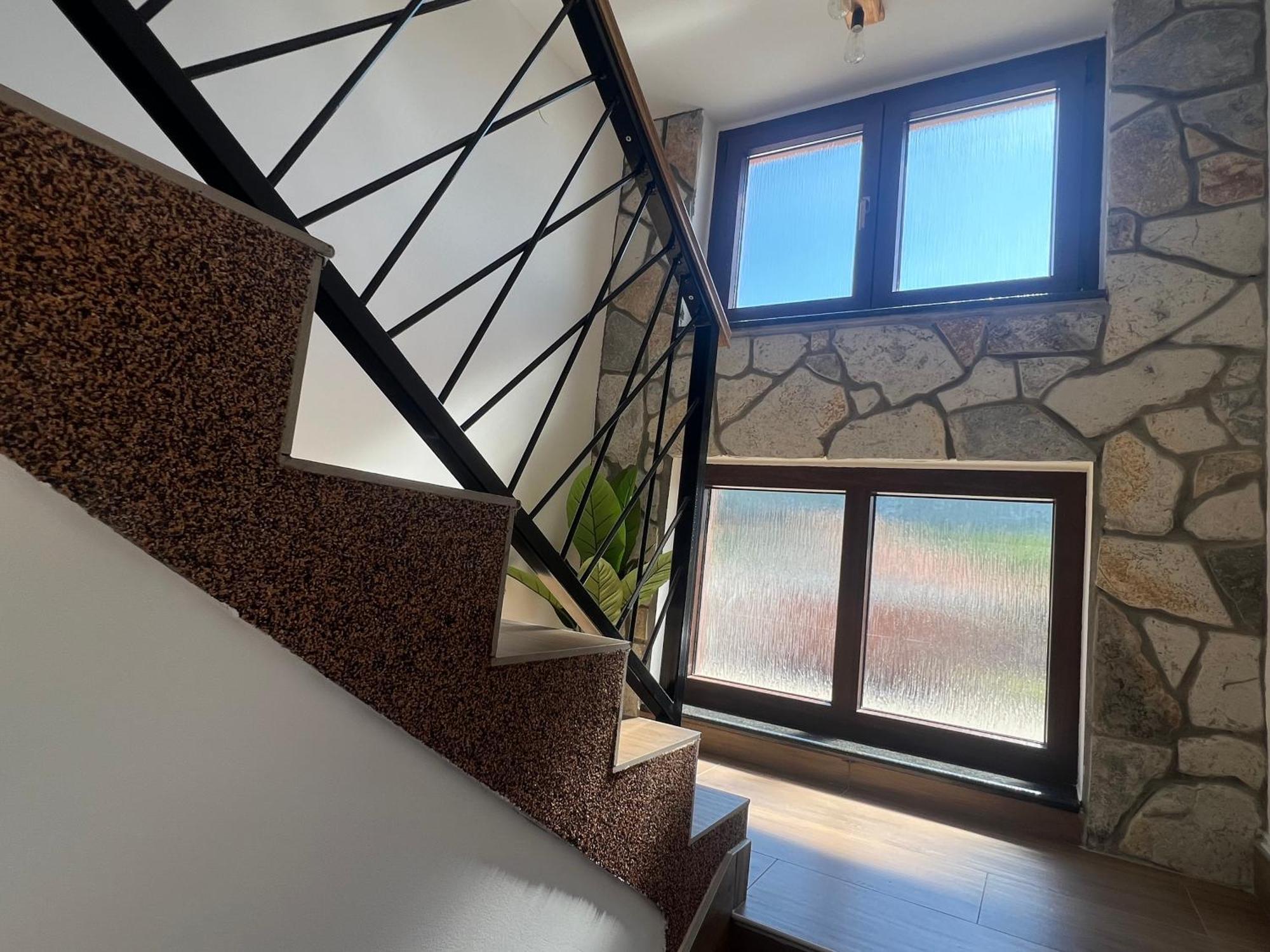 Zen Den Apartments Оточац Экстерьер фото
